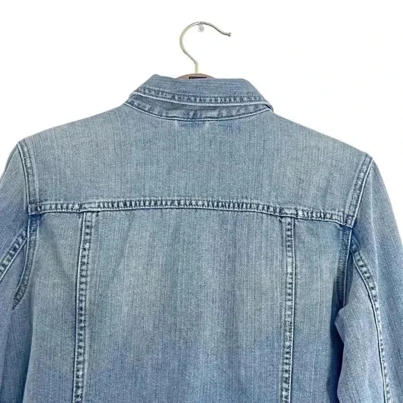 GAP Distressed Medium Wash Denim Jacket Women's Size M - Picture 4 of 6